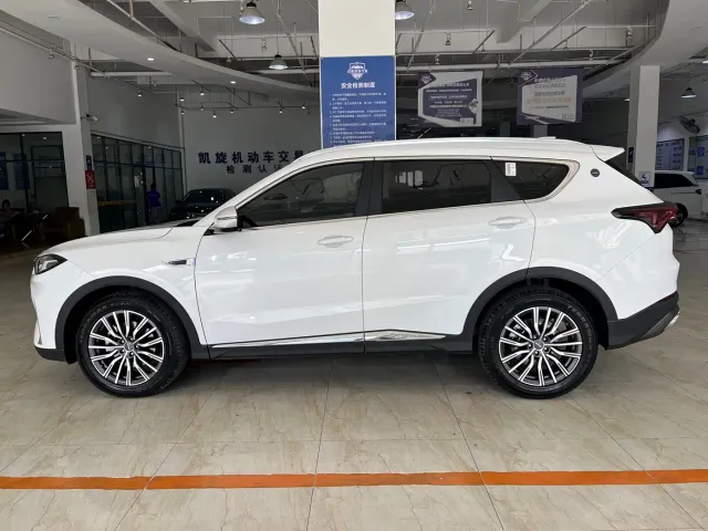 Jetour X70 Plus — Фото автомобиля 7