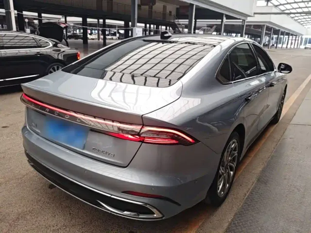 Lincoln Z — Фото автомобиля 6