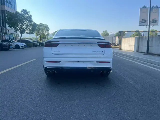 Geely Xingrui — Фото автомобиля 8