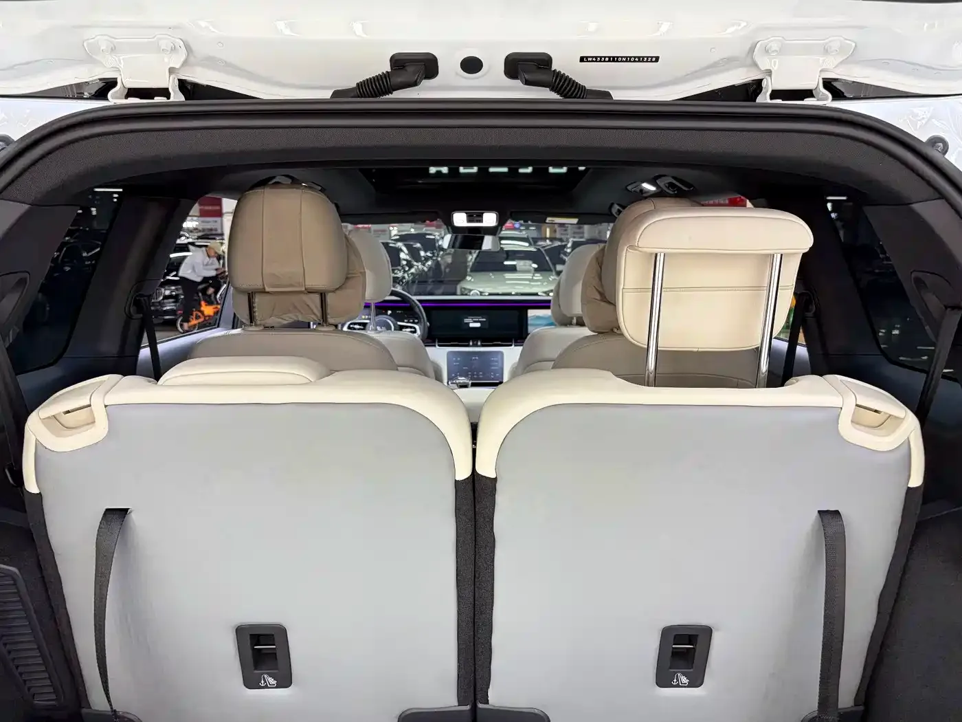 Li Auto Li ONE 2021 Extended Range 6-Seater — Фото автомобиля 17
