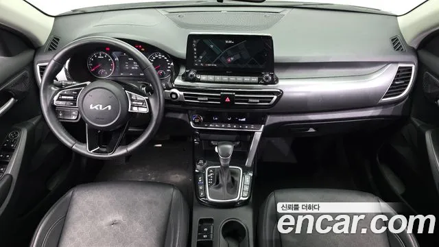 Kia Seltos — Фото автомобиля 10