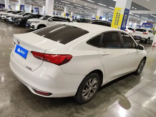 Buick Verano — Фото автомобиля 3