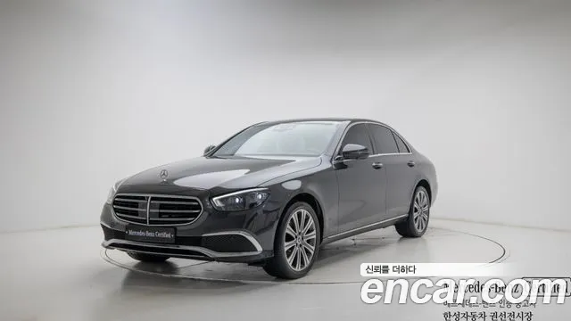 Фотография автомобиля — Mercedes-Benz E-Class W213