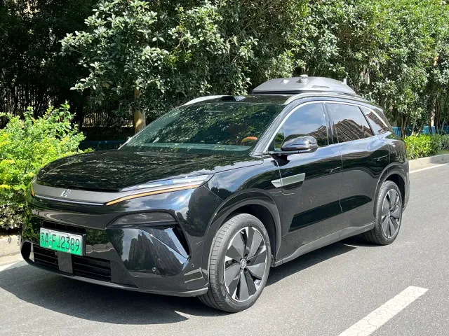 Фотография автомобиля — BYD Tang L
