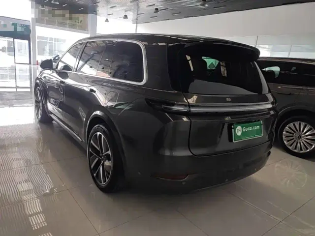 Li Auto L9 — Фото автомобиля 4