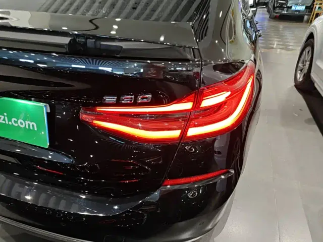 BMW 6 Series Gran Turismo — Фото автомобиля 7
