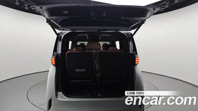 Toyota Alphard — Фото автомобиля 25
