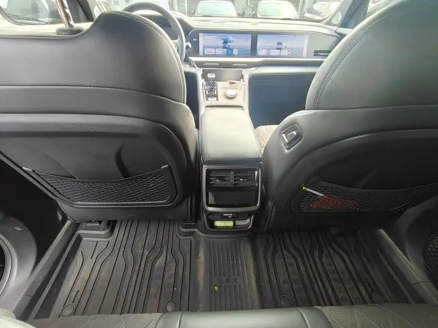 Geely Xingyue L 2025 Oriental Glory 2.0TD Automatic Star Collector Edition — Фото автомобиля 8