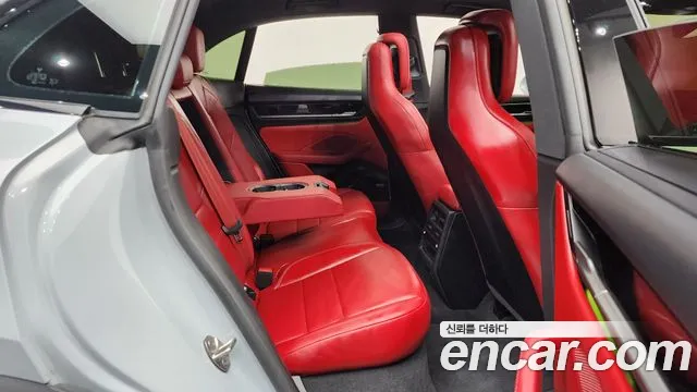 Porsche Macan — Фото автомобиля 11