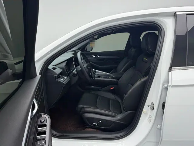 Geely Xingrui — Фото автомобиля 12
