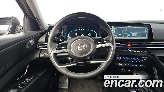 Hyundai AVANTE Новый Avante (CN7) — Фото автомобиля 12