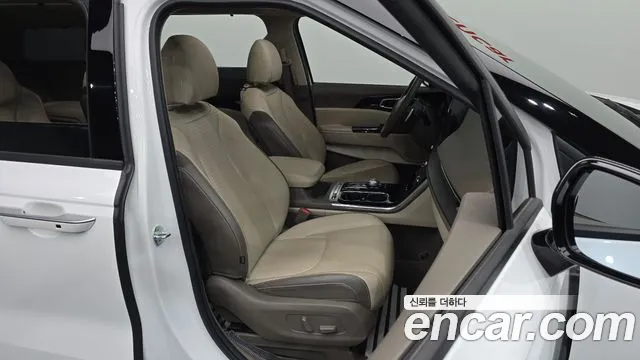 Kia Carnival Generation 4 — Фото автомобиля 16