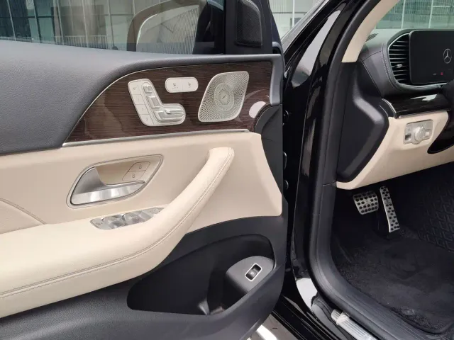 Mercedes-Benz GLE-Class — Фото автомобиля 4