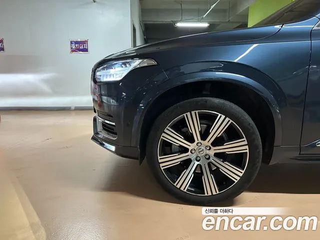 Вольво XC90 — Фото автомобиля 2