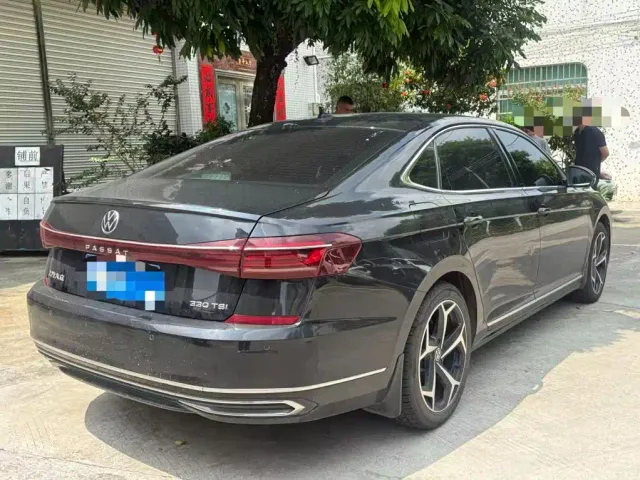 Volkswagen Passat — Фото автомобиля 8
