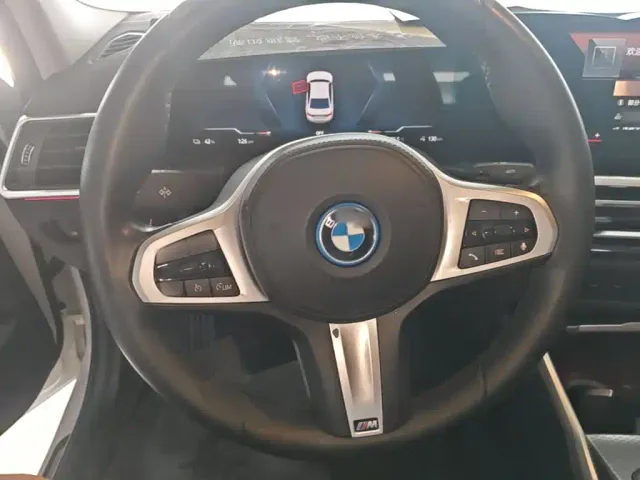 BMW i3 — Фото автомобиля 10