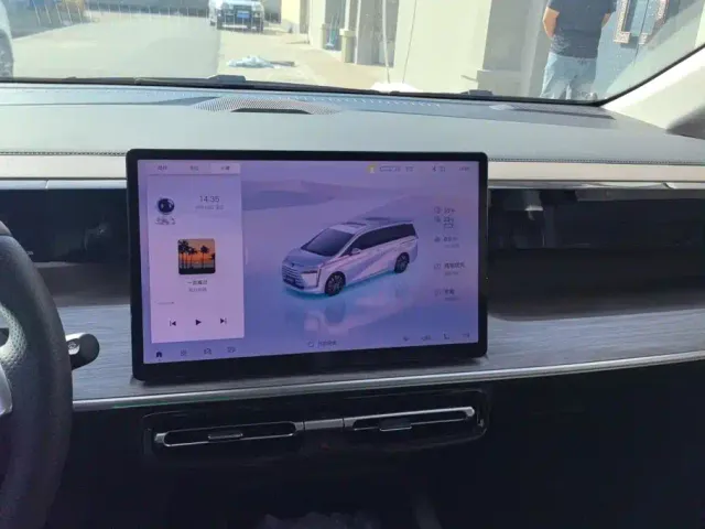 GAC Trumpchi E8 — Фото автомобиля 13
