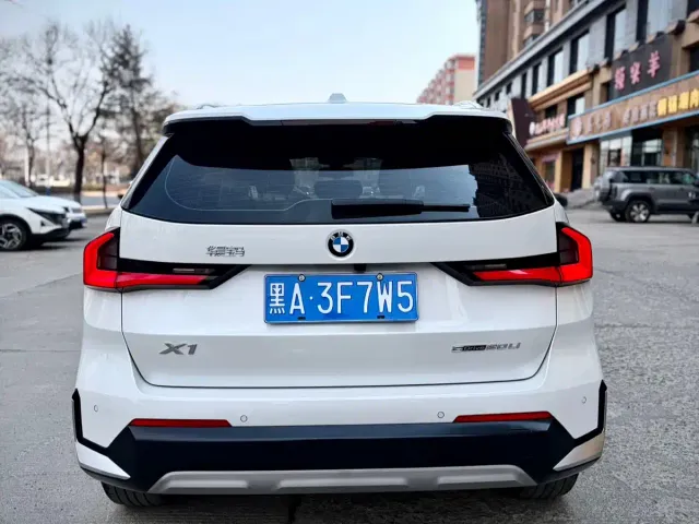 BMW X1 — Фото автомобиля 5