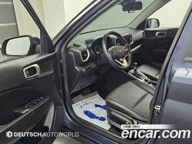 Hyundai Venue — Фото автомобиля 11