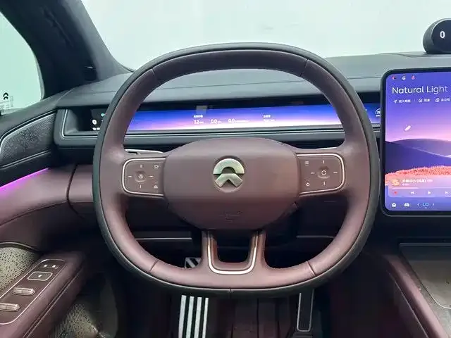 Nio ES8 — Фото автомобиля 8