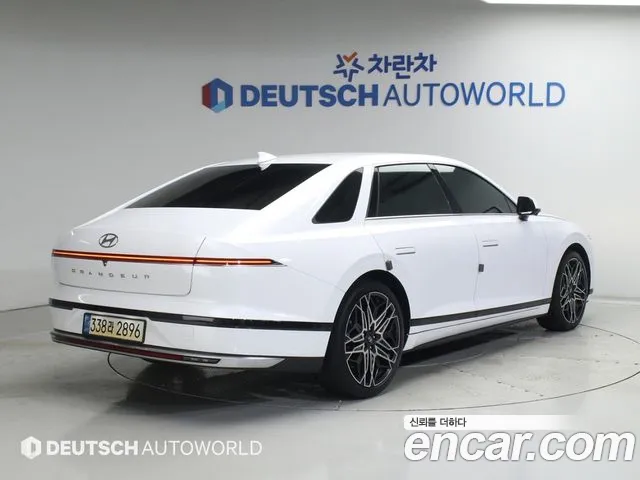 Hyundai Grandeur Grandeur (GN7) 2.5 Бензин 2WD — Фото автомобиля 2