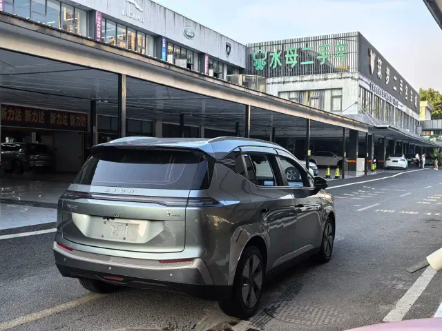 GAC Aion Y — Фото автомобиля 5
