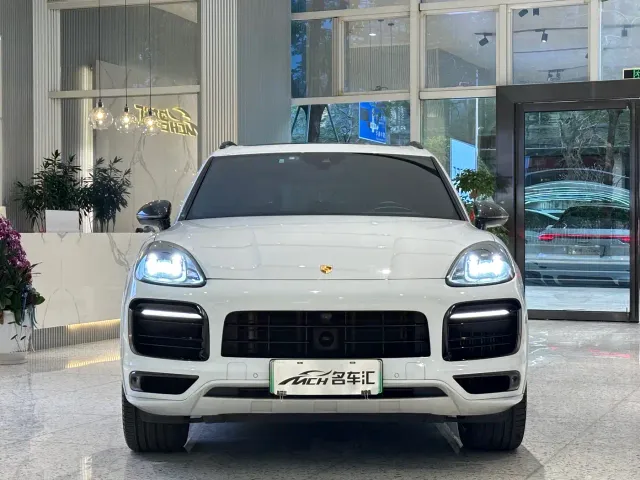 Porsche Cayenne — Фото автомобиля 2
