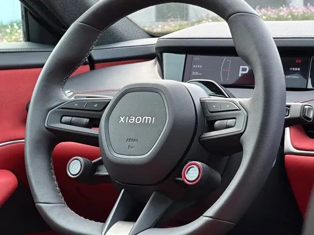 Xiaomi SU7 — Фото автомобиля 12