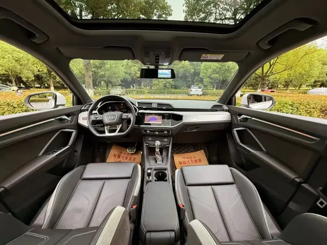 Audi Q3 — Фото автомобиля 12