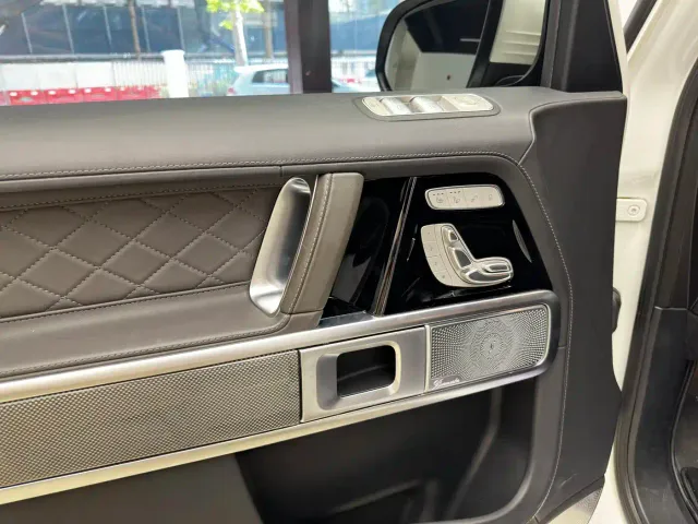 Mercedes-Benz G-Class — Фото автомобиля 14