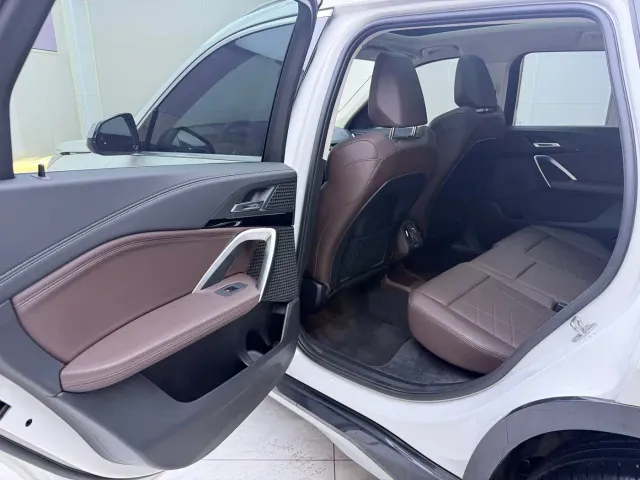 BMW X1 — Фото автомобиля 15