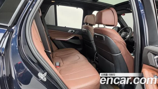 BMW X5 xDrive 40i M Sport — Фото автомобиля 23