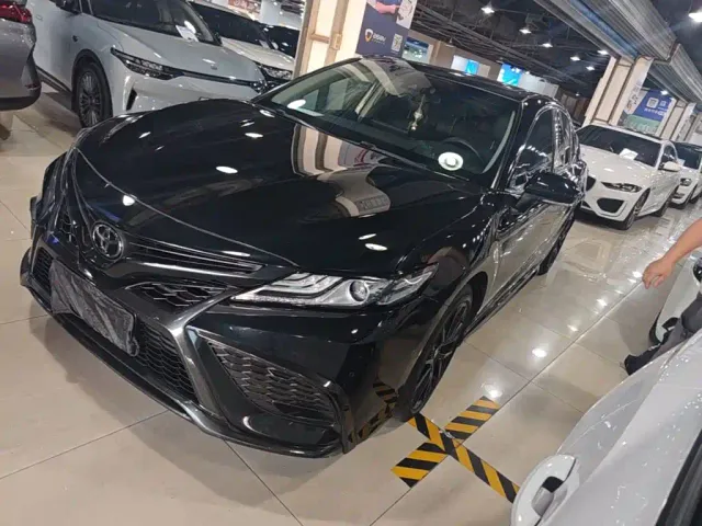 Фотография автомобиля — Toyota Camry