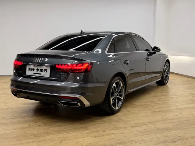 Audi A4L — Фото автомобиля 26