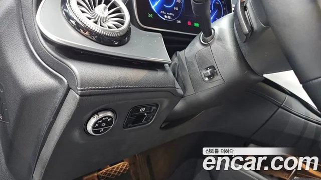 Mercedes-Benz EQE V295 — Фото автомобиля 25