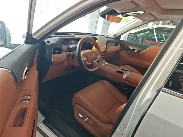 GAC Trumpchi Xiangwang S9 — Фото автомобиля 15
