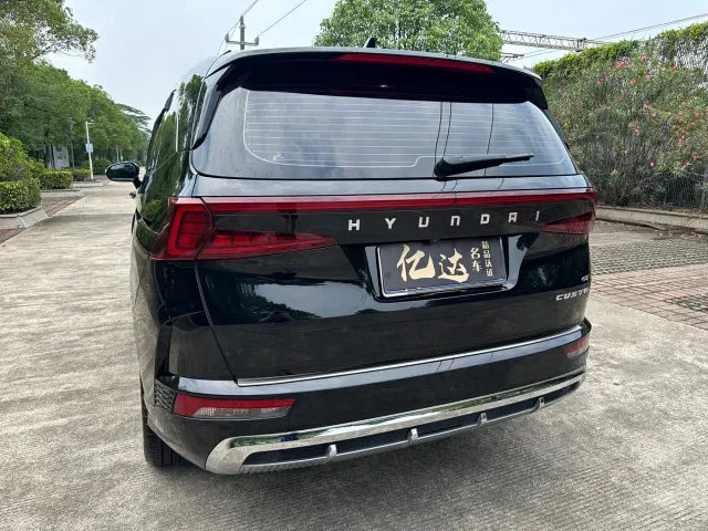 Hyundai Custo — Фото автомобиля 17