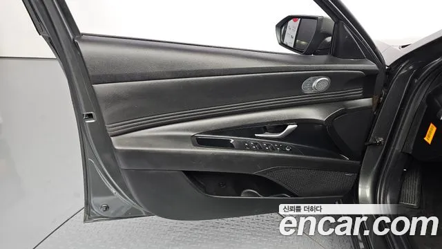 Hyundai Avante CN7 — Фото автомобиля 13