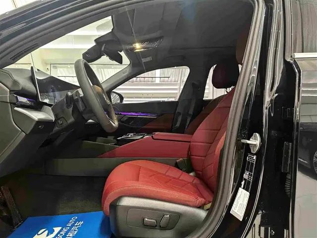 BMW 5 Series — Фото автомобиля 10