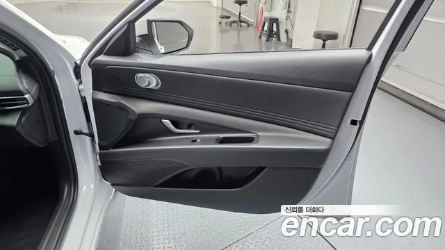 Hyundai Avante CN7 — Фото автомобиля 14