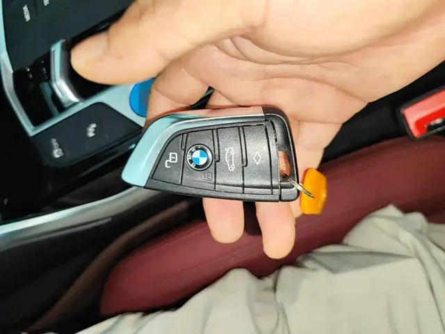BMW i3 — Фото автомобиля 8