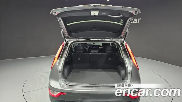 Kia Niro New — Фото автомобиля 20