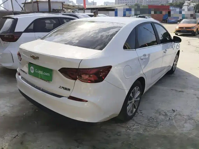 Chevrolet Monza — Фото автомобиля 6