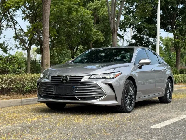 Фотография автомобиля — Toyota Avalon