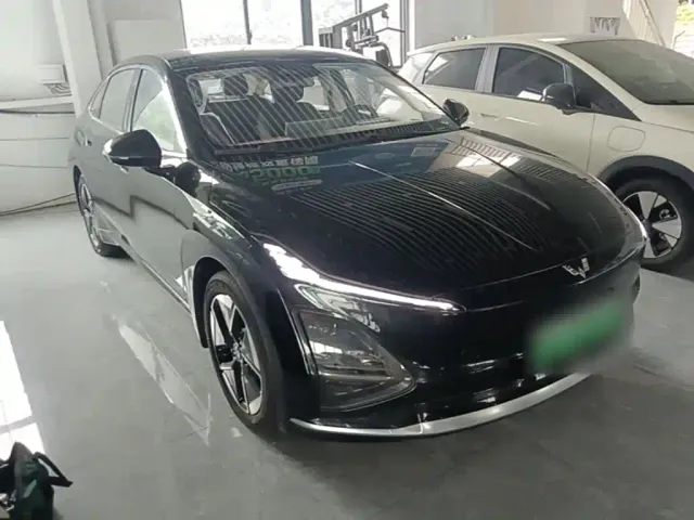 Wuling Starlight — Фото автомобиля 3