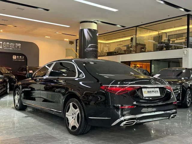 Mercedes-Benz Maybach S-Class — Фото автомобиля 23