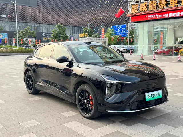IM Motors LS6 — Фото автомобиля 3