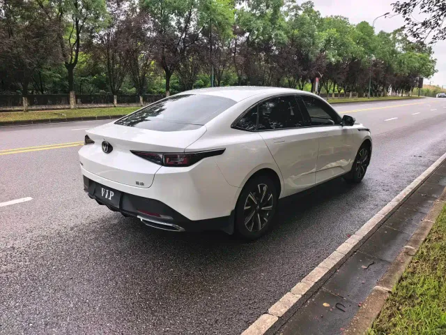 Changan Eado — Фото автомобиля 6