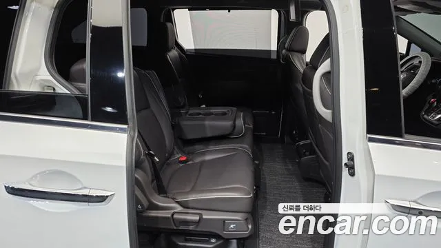 Honda Odyssey — Фото автомобиля 12