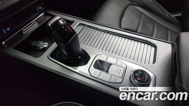 KG_Mobility_Ssangyong Rexton Rexton Arena Дизель 2.2 4WD — Фото автомобиля 9
